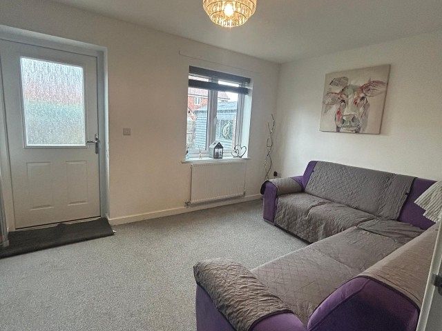 107 Tanners Meadow, Brockham, Surrey